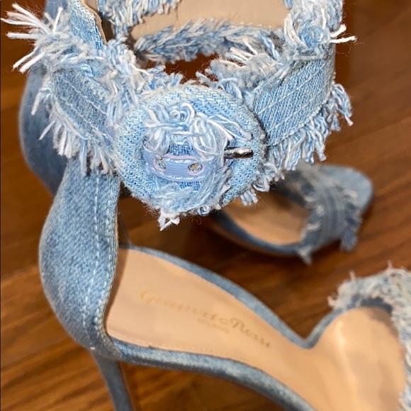 GIANVITO ROSSI Lola frayed denim sandals - Picture 11 of 12